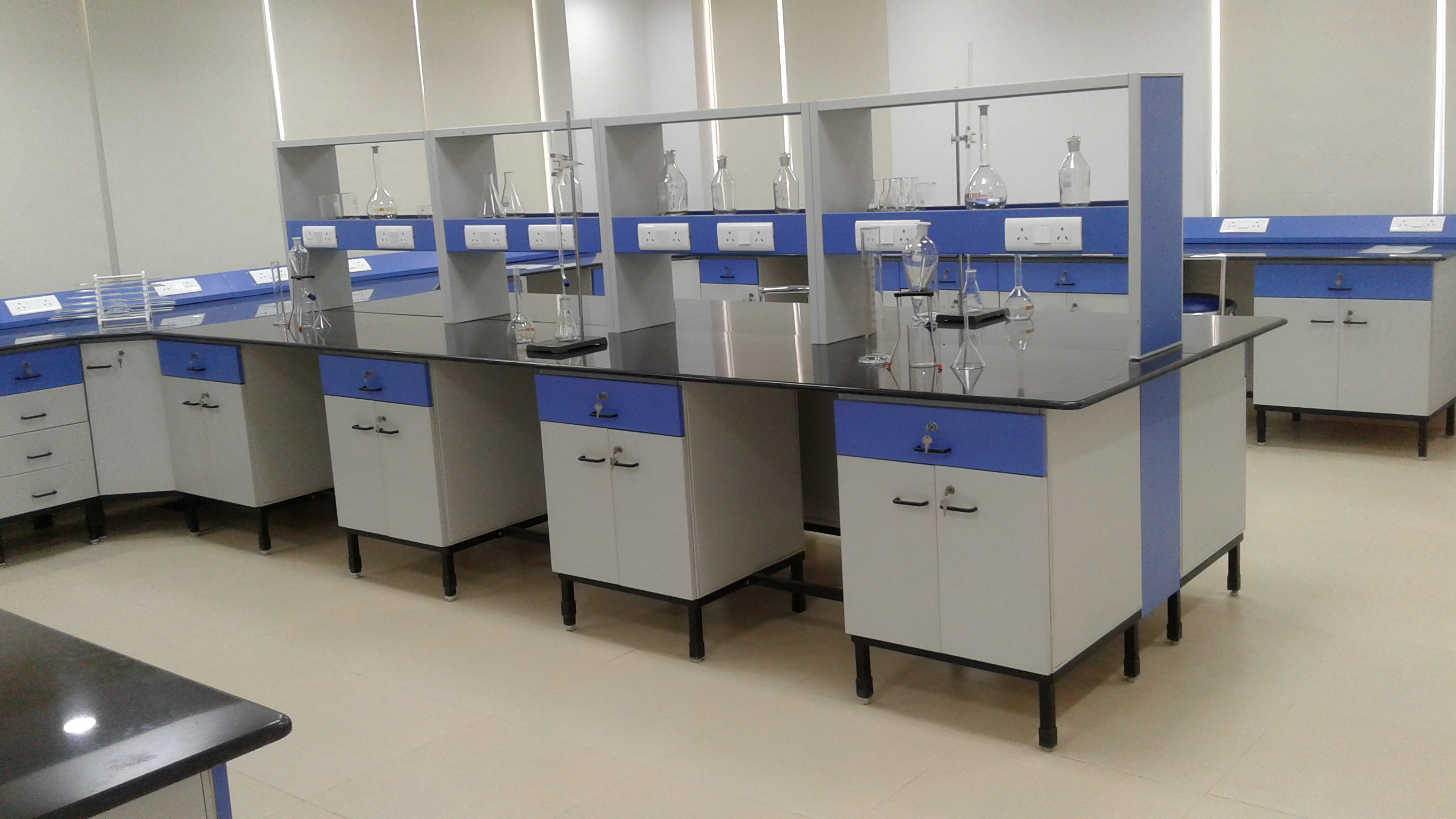 Island Bench Laboratory Furniture